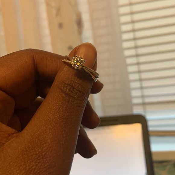 1ct D Moissanite Platinum Plated Ring - Picture 5 of 13